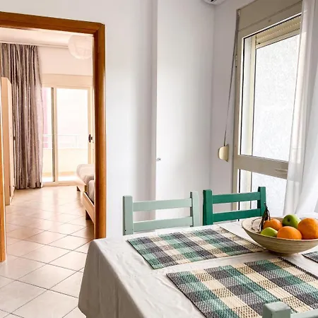 Aparthotel Lunasol Seaside *