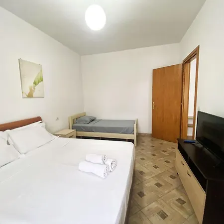 Lunasol Seaside Апарт-отель Дуррес