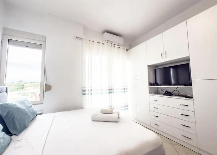 Lunasol Seaside 公寓式酒店